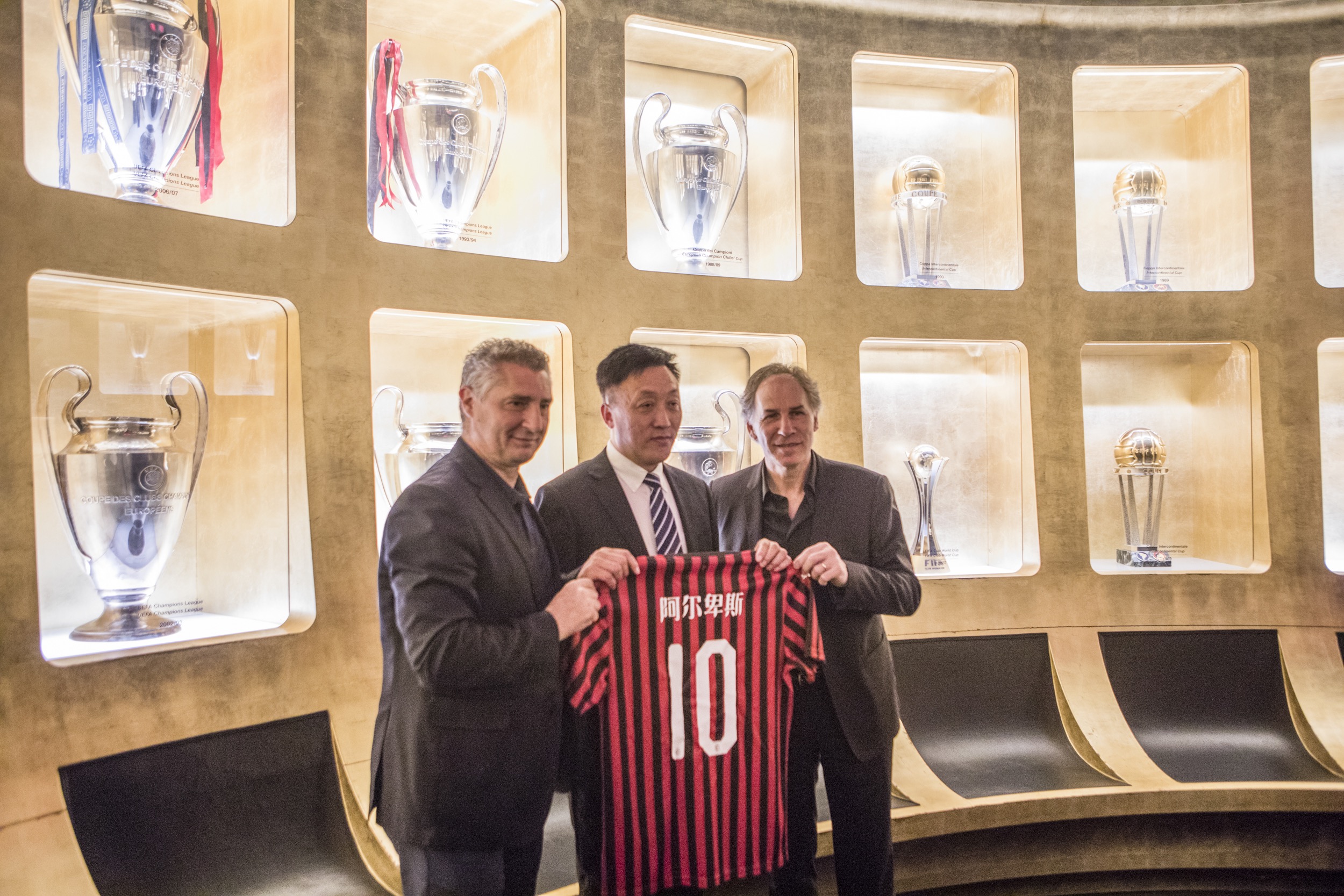 波兰主帅谈附加赛：我们要利用主场优势，比赛什么都可能发生（波兰主帅：附加赛要打好主场优势，一切皆有可能）