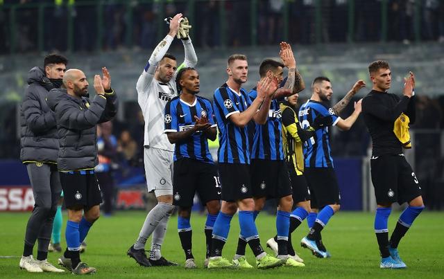 西媒：皇马已决定明年1月免签科纳特，并希望球员坚持不续约（西媒：皇马拟明年1月自由签下科纳特，盼其继续拒绝续约）