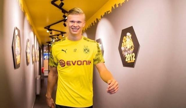 米体：国米已经准备明夏以2300万欧元回购小斯坦科维奇（米体：国米计划在明夏以2300万欧回购小斯坦科维奇）